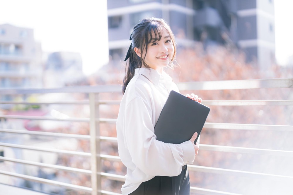 制服から企業を探そう